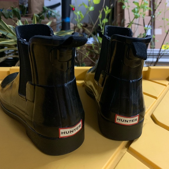 Perfect Condition Hunter Chelsea Boots - Picture 1 of 2